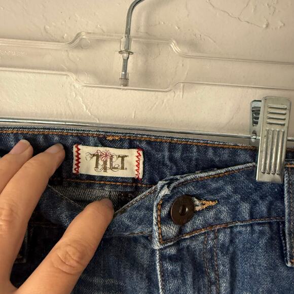 Tilt Y2k Junior's Size 3 Distressed Bleach Splatter Denim Mini Skirt - Picture 3 of 6